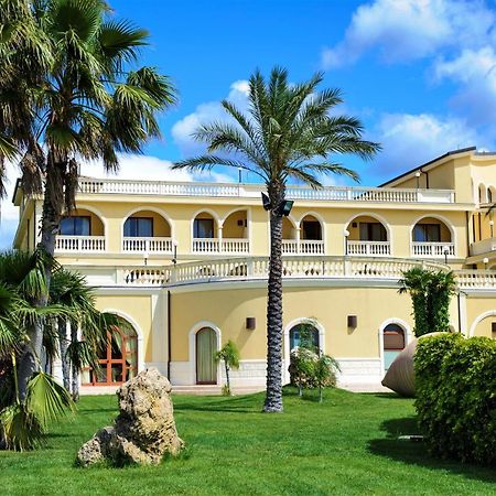 Parco Dei Principi Hotel Рочела Йоника Екстериор снимка