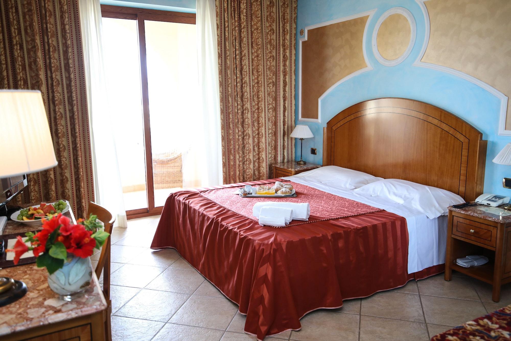 Parco Dei Principi Hotel Рочела Йоника Екстериор снимка