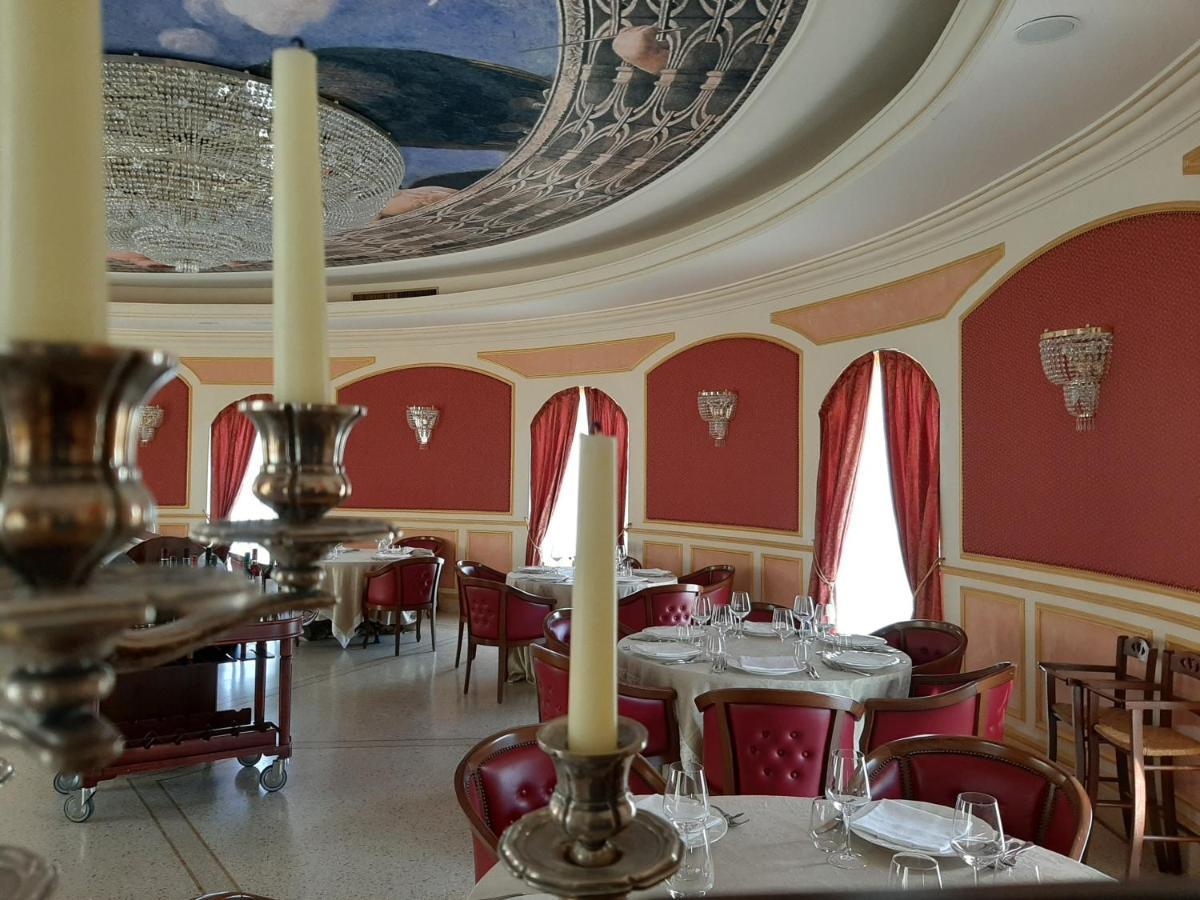 Parco Dei Principi Hotel Рочела Йоника Екстериор снимка