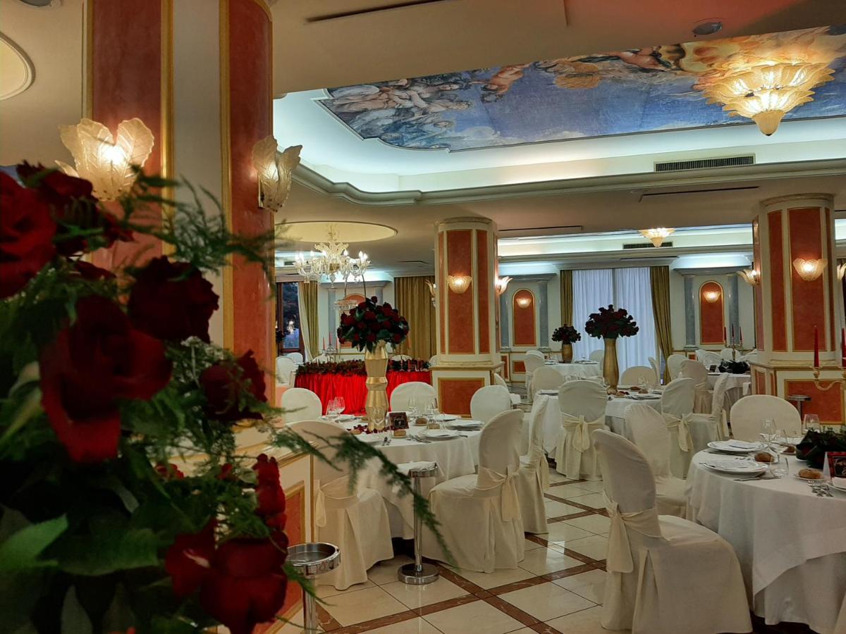 Parco Dei Principi Hotel Рочела Йоника Екстериор снимка