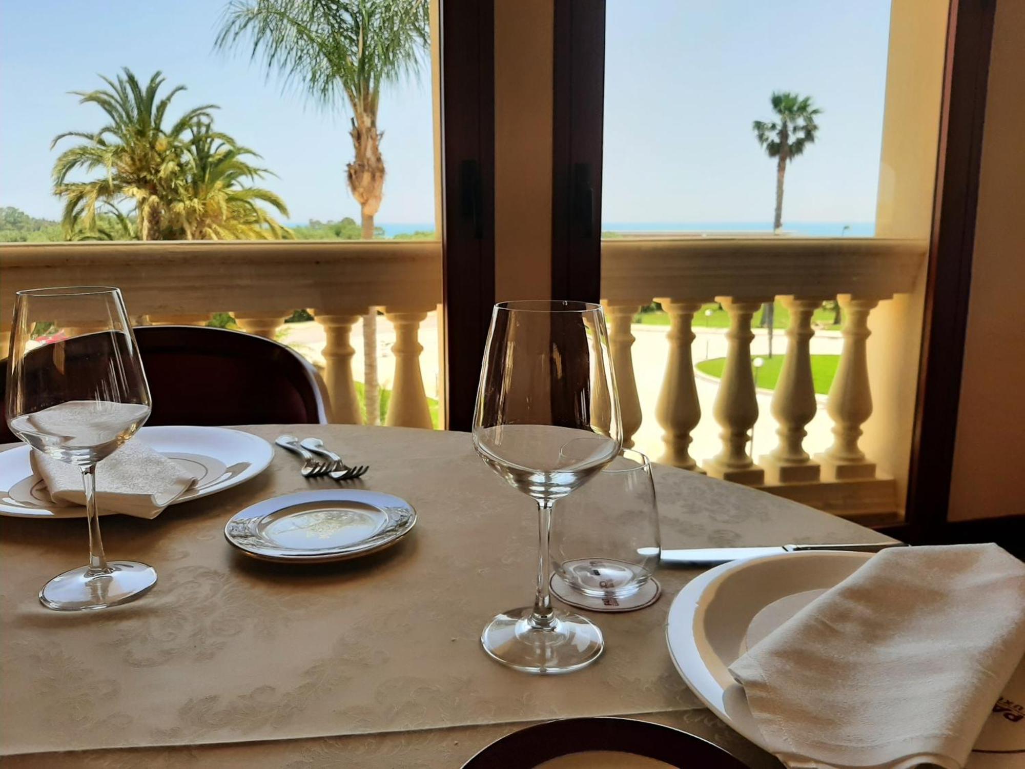 Parco Dei Principi Hotel Рочела Йоника Екстериор снимка