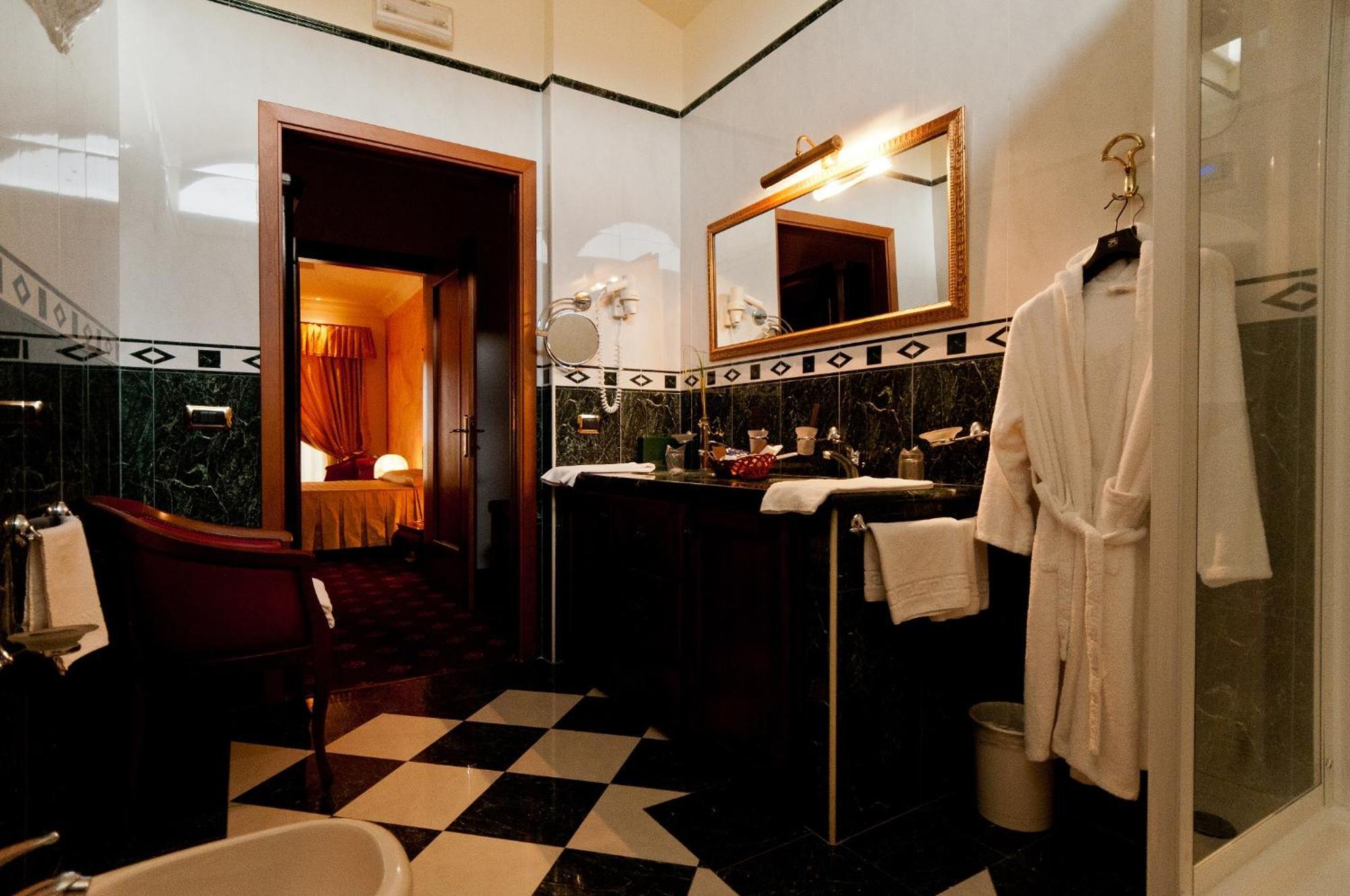 Parco Dei Principi Hotel Рочела Йоника Екстериор снимка