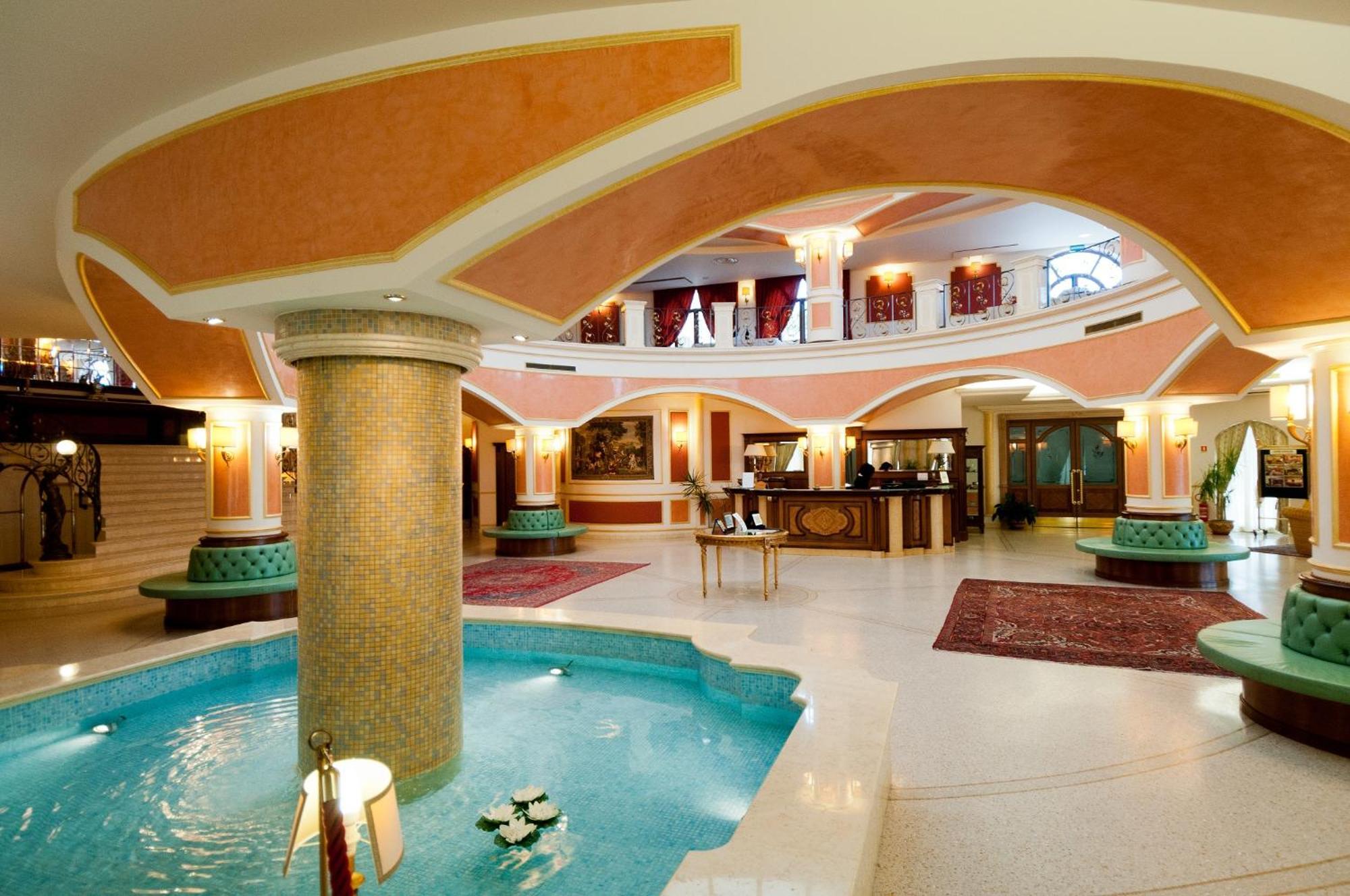 Parco Dei Principi Hotel Рочела Йоника Екстериор снимка